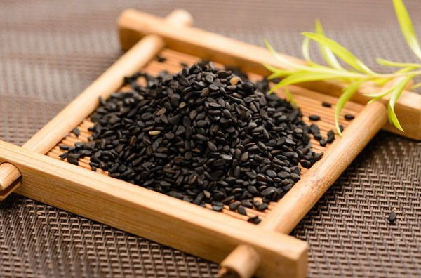 有蟲(chóng)的土放爐子里燒過(guò)可以養花嗎
