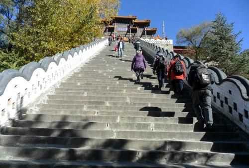 五臺(tái)山在哪個(gè)省，武當(dāng)山、泰山、華山、五臺(tái)山、西湖、青海湖分布在哪個(gè)省？圖7
