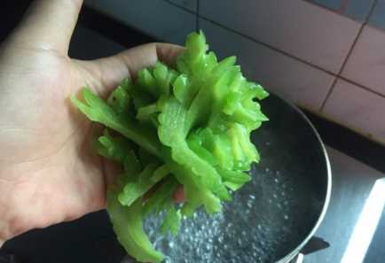 苦瓜煮多久能熟,苦瓜煮多長(cháng)時(shí)間熟圖8