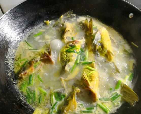清煮黃辣丁魚(yú)的做法