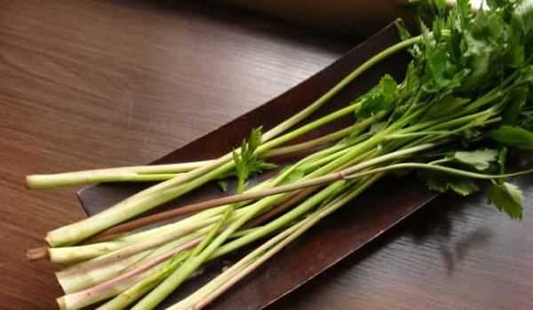 什么是水芹菜,水芹菜的營(yíng)養價(jià)值和功效圖5