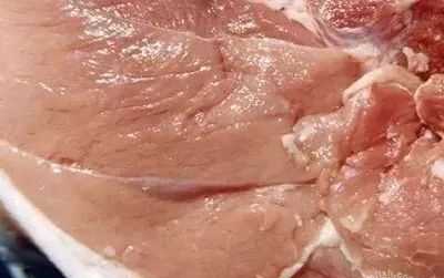 豬肉洗后瘦肉為什么發(fā)白，能吃嗎&#39