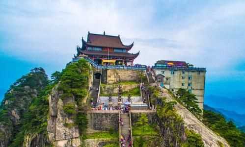 中國(guó)四大佛教名山各叫什么名，它們各是哪位菩薩的道場(chǎng)