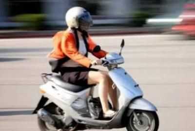 機(jī)車什么意思，如果說有個(gè)人說你很機(jī)車是什么意思啊？圖1