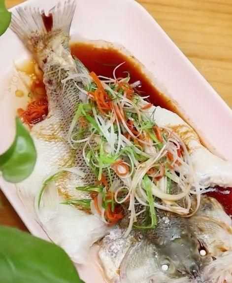 海鱸魚蒸多長時間