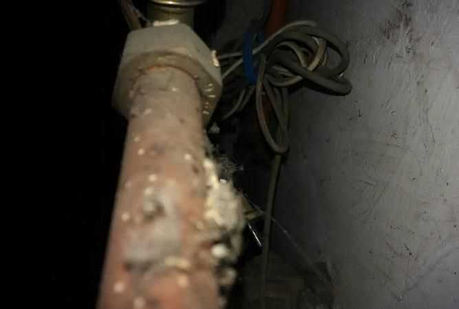 太陽能水管凍住了怎么解凍