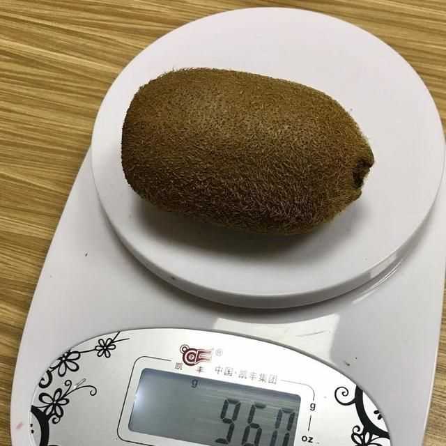 獼猴桃要放多久可以吃，獼猴桃切了放冰箱可以多久？圖2