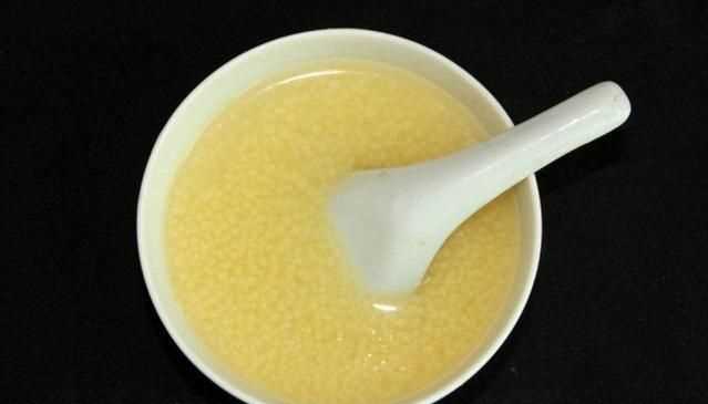 小米粥怎么熬粘稠又香，小米粥怎么熬，可以用砂鍋來(lái)熬嗎，大概要熬多久？圖4