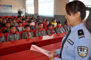 交警安全知識(shí)講座進(jìn)校園
