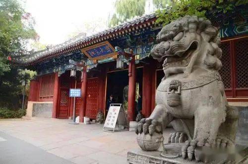 石獅含珠典故