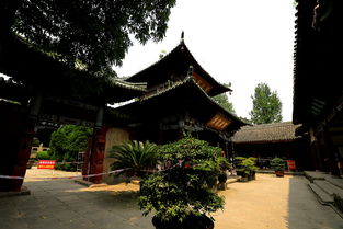 關(guān)于閬中古城張飛廟的詩(shī)句