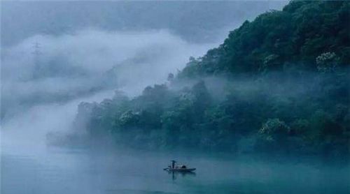 描寫(xiě)秋雨的詩(shī)句古詩(shī)詞,描寫(xiě)愛(ài)情的詩(shī)句古詩(shī)詞,描寫(xiě)月光的詩(shī)句古詩(shī)詞