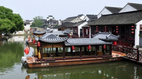 八達嶺長(cháng)城贊美句,八達嶺長(cháng)城贊美句子古詩(shī),八達嶺長(cháng)城美句