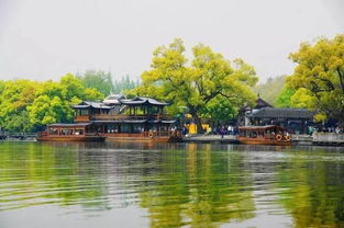 蘇軾寫(xiě)過(guò)的關(guān)于西湖的詩(shī)句