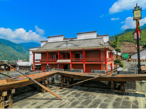 關(guān)于土城的詩(shī)句