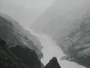 關(guān)于巧渡金沙江的詩(shī)句