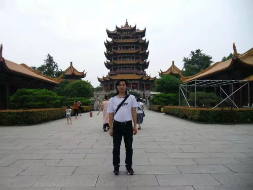 關(guān)于狼的著(zhù)名詩(shī)句