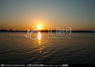 關(guān)于夕陽(yáng)和江水的詩(shī)句