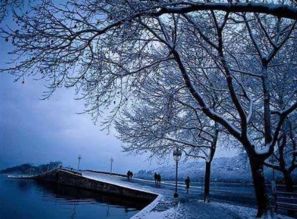關(guān)于殘雪山景的詩(shī)句
