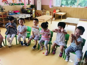 歡聲笑語(yǔ),滿(mǎn)分作文,校園