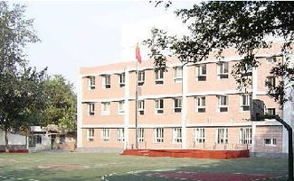 板廠(chǎng)小學(xué)新校園作文