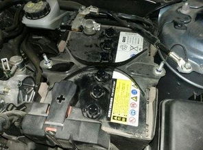 換汽車(chē)電瓶注意事項,換電瓶需要注意事項,新?lián)Q電瓶注意事項