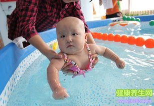 嬰兒游泳的注意事項,嬰兒游泳的流程及注意事項,嬰兒游泳前后注意事項