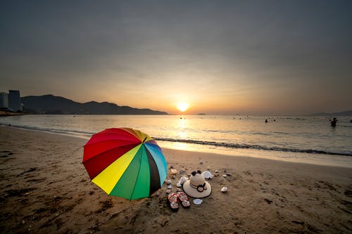 五年級想象作文我和盤(pán)古過(guò)一天