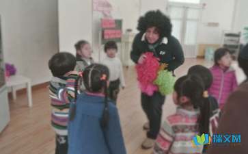 幼兒園教師中班教育隨筆：《童真世界》
