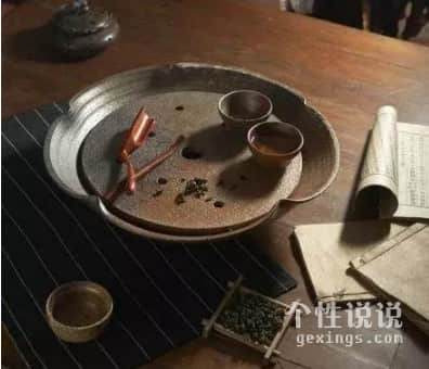 致自己現(xiàn)實霸氣的經(jīng)典說說（46條）