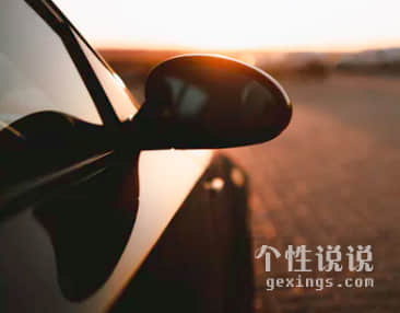 微信表達(dá)內(nèi)心很痛很孤獨(dú)的經(jīng)典說(shuō)說(shuō)（64條）