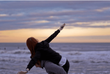 人生在世忠告自己的說說：在這個浮躁的社會，寧可裝傻，也不要自作聰明