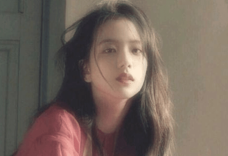 女生彰顯個性的經(jīng)典說說：秒回不是碰巧，而是我一直在等