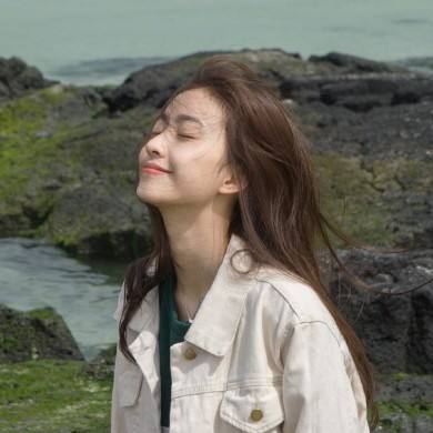 致最好的自己空間說說:寧可高傲到發(fā)霉也不要死纏到發(fā)瘋 致最好的自己空間說說:寧可高傲到發(fā)霉也不要死纏到發(fā)瘋