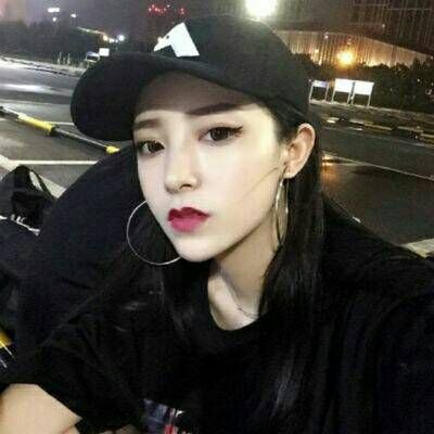 很拽的QQ說說：最喜歡你看不慣我，又干不掉我的樣子