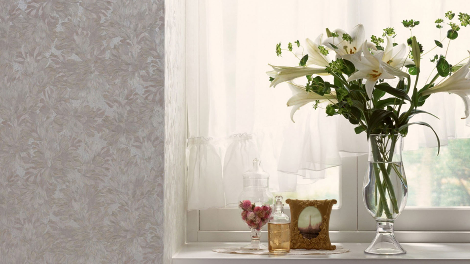 真正的高貴，不是優(yōu)于別人，而是優(yōu)于過去的自己