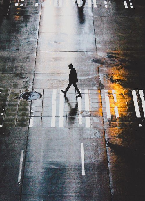 朋友圈熱門心情短語 在乎才會亂想，不在乎連想都不會想