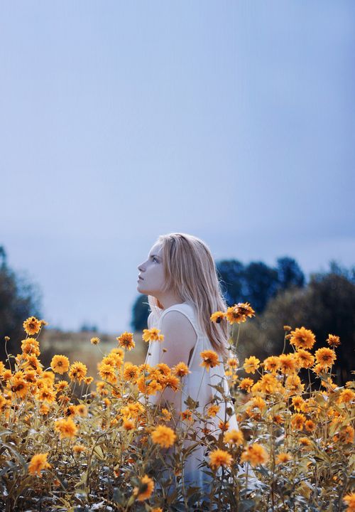 心情說(shuō)說(shuō)很現(xiàn)實(shí)的說(shuō)說(shuō)時(shí)光只負(fù)責(zé)流動(dòng)，不負(fù)責(zé)陪你成長(zhǎng)